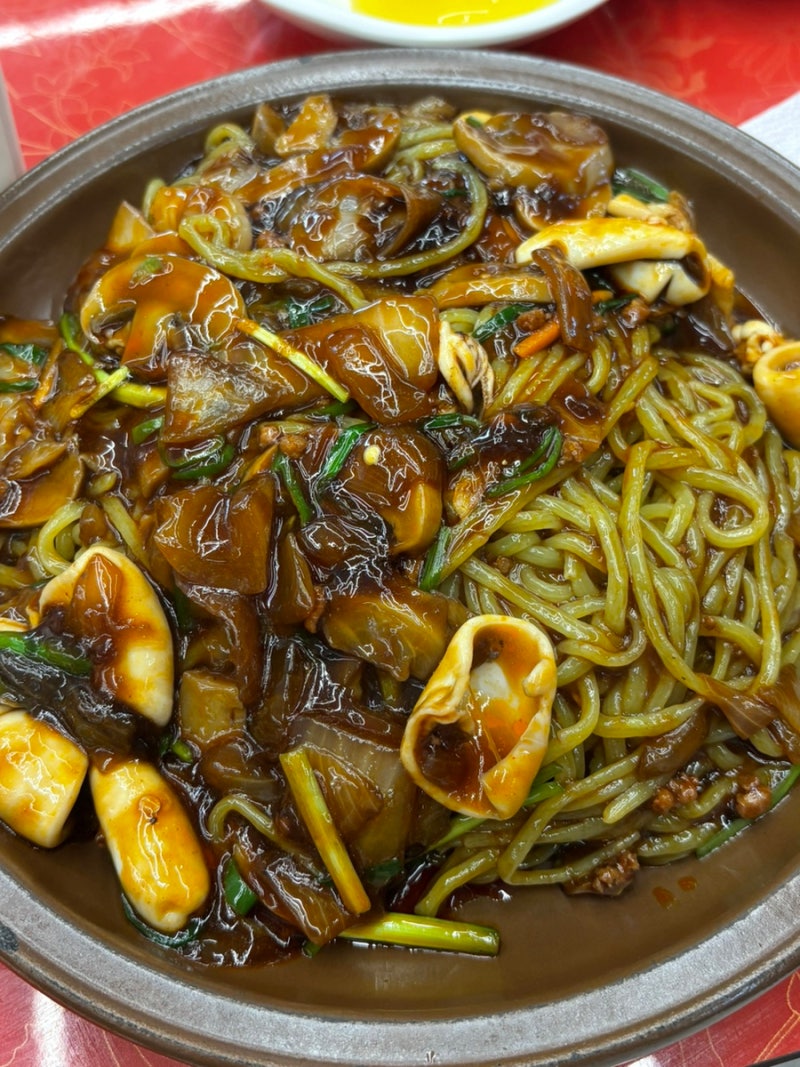 [울산] 언양 돌콩해물쟁반짜장 :: 마 니, 언양와서 떡갈비만 먹나?