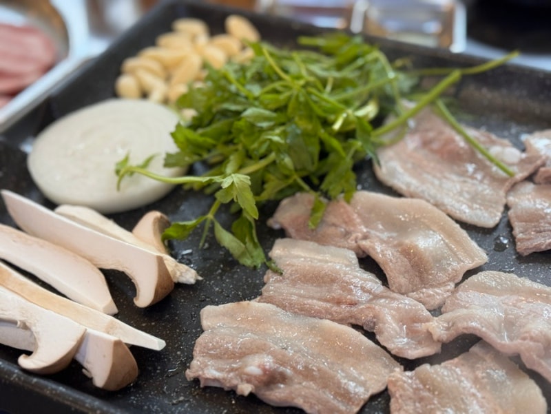 건대입구맛집 꼴목냉삼 쌈채소 무한리필 건대삼겹살 맛집