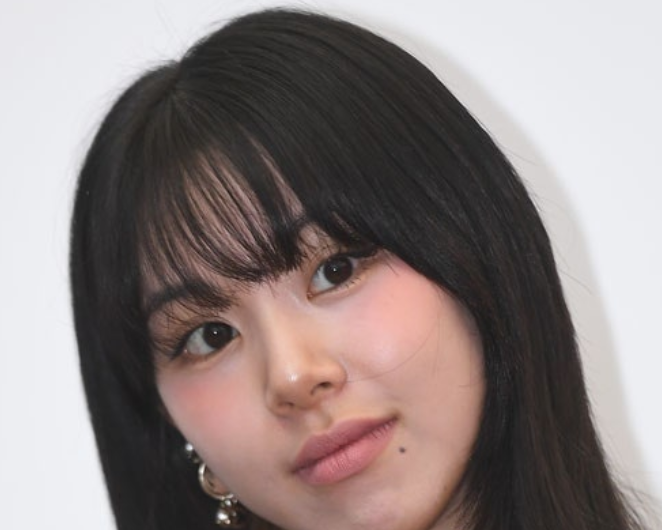 Chaeyoung Parts Ways with JYP After 14 Years. Will TWICE Activities Continue?