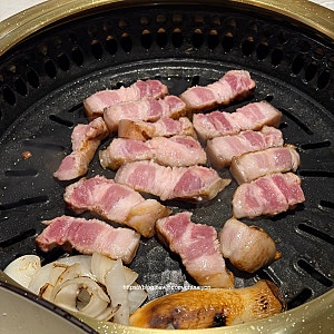 [분당/판교] 세계 3대 돼지고기 품종 듀록과 얼룩도야지를 맛 볼 수 있는 @대월 - 룸, 메뉴, 예....