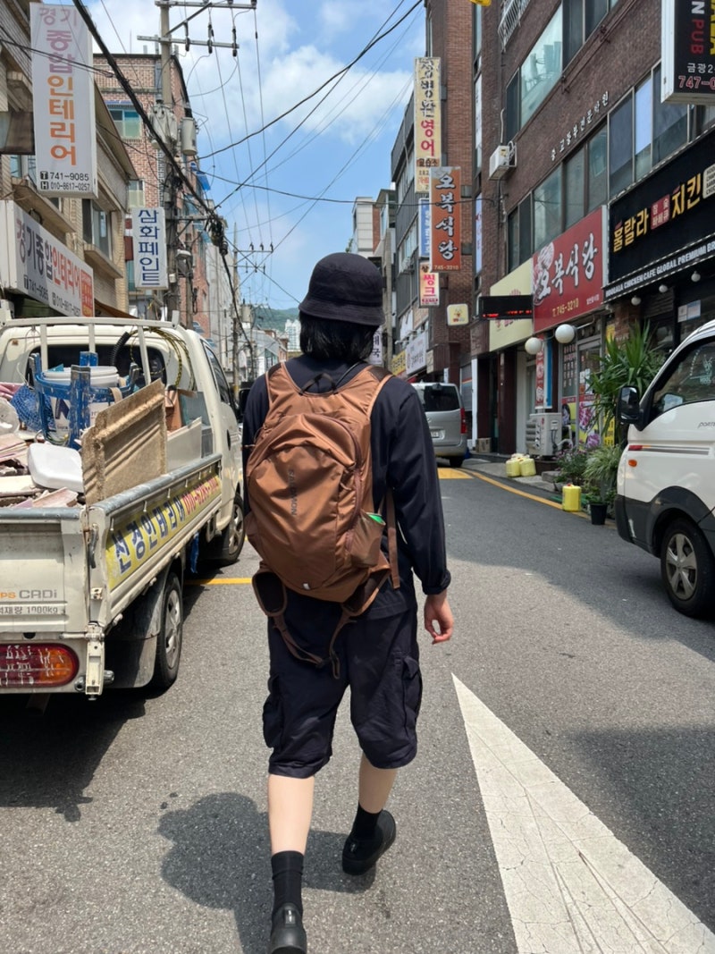 살로몬 백팩 트레일 블레이저 20 브라운 리뷰