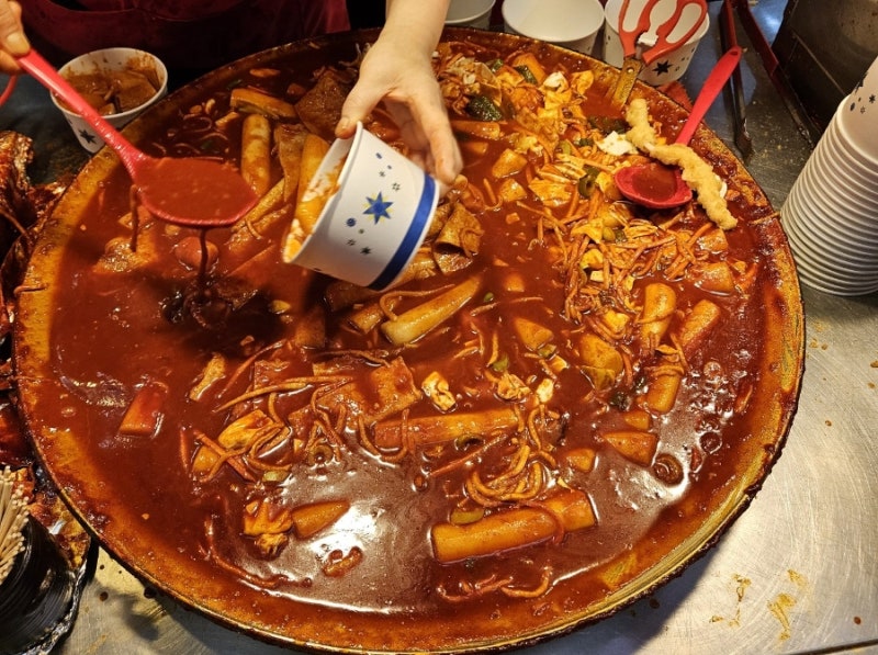 부산여행 깡통시장 이가네떡볶이 고래사어묵 삼진어묵