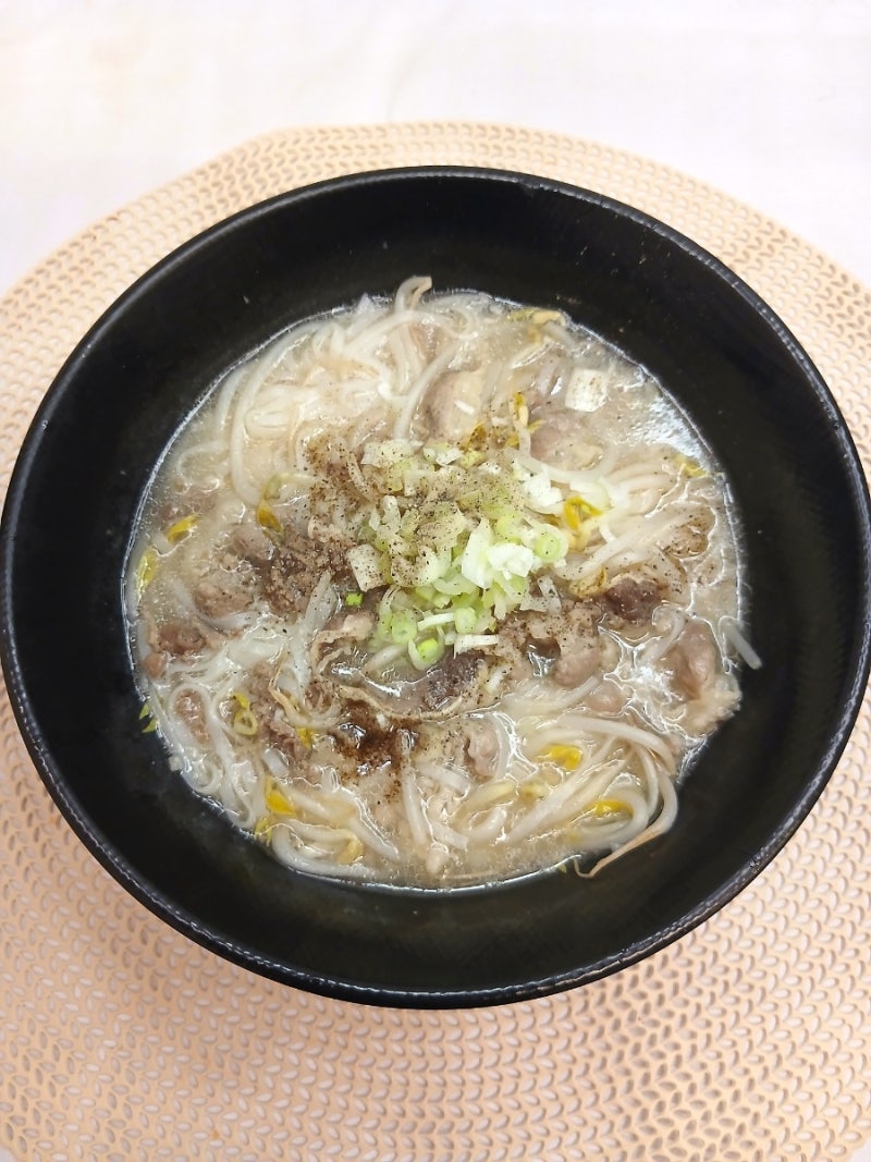한 그릇 뚝딱 고민 끝! 깔끔한 끝맛 우삼겹 쌀국수 초간단 황금레시피 (1인분 기준)