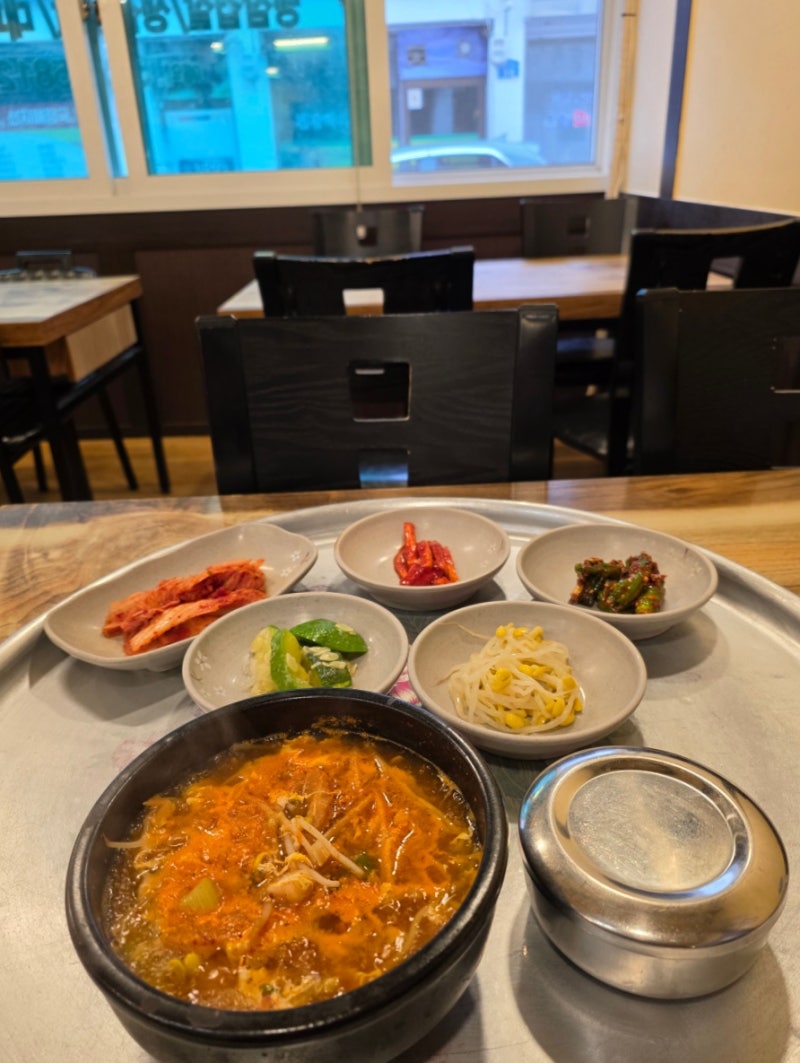 30여 년 업력 태백역 인근 아침 식사 가능 백반집 - 콩나물 해장국