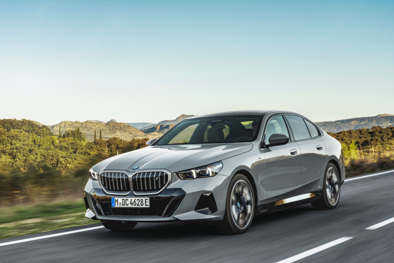 이 성능이면 내연기관은 생각도 안 난다. 2026 신형 BMW i5 M60 xDrive 페이스리프트 가격 연비 가....