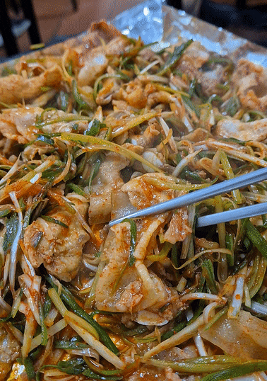 신림주민이 강추하는 신림노포삼겹살 당곡역맛집 "봉용파절이삼겹살"👍