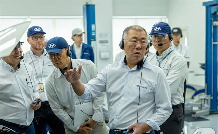 회장 상반기 <b>보수</b>, 최태원 17.5억…<b>박정원</b> <b>455억</b> 눈길