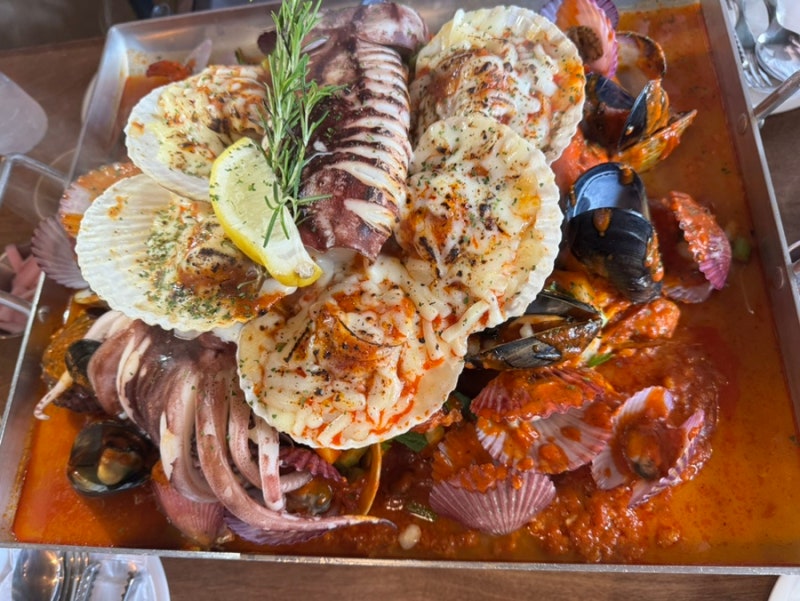 강릉 맛집 추천｜처음 먹어본 퓨전 해물찜, 언더더씨