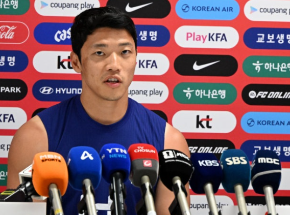 <b>황희찬</b> <b>U-21 훈련</b> 충격…<b>울버햄튼</b>과 결별 임박
