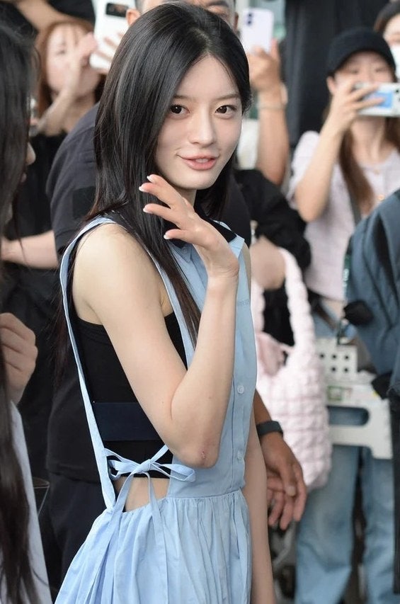 아일릿 민주 공항샷에 "첫사랑"이라니, 그 별명 진짜 근거 있나 파헤쳐봄