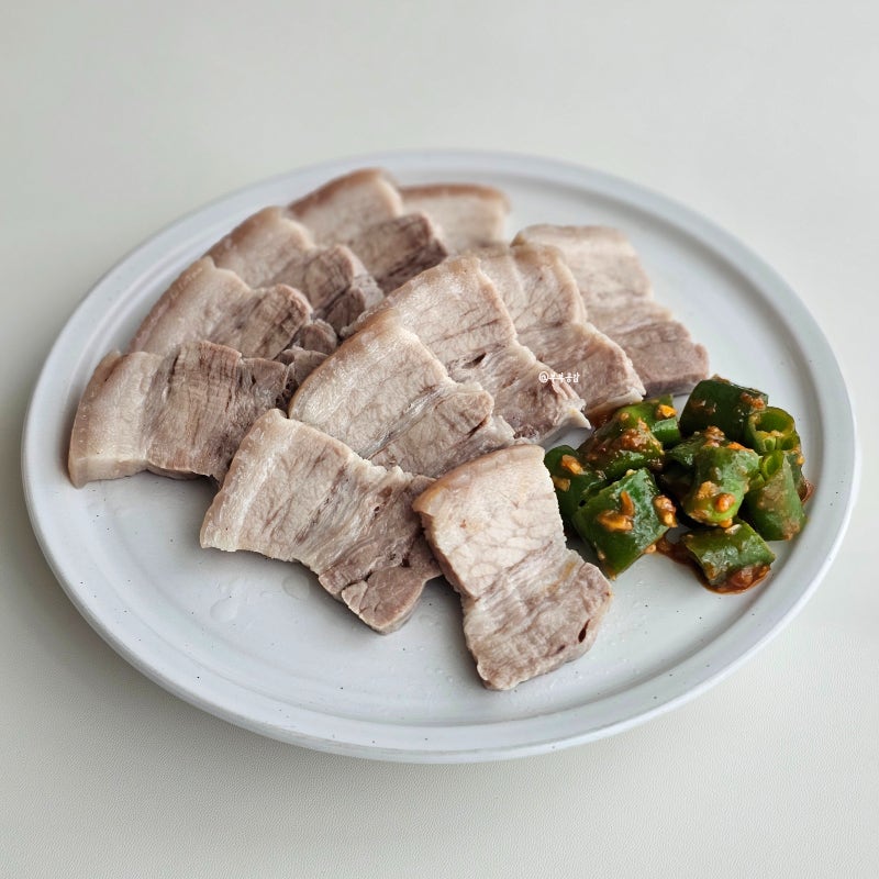 돼지 수육 삶는법 초간단 오겹살 보쌈 레시피 맛있게 삶는 시간