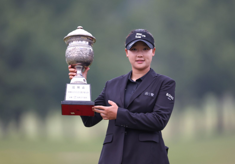 김민솔 6언더 몰아치며 단독 선두! KLPGA 메디힐·한국일보 챔피언십 2R…노승희·이다연 1타 차....