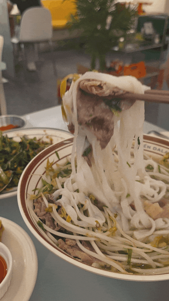 잠실 송리단길 맛집 베트남 달랏 현지 쌀국수를 맛 볼 수 있는 포뚜옌달랏