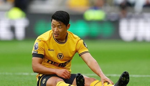 황희찬 1군서 사라졌다…울버햄튼 감독이 밝힌 방출 시간표