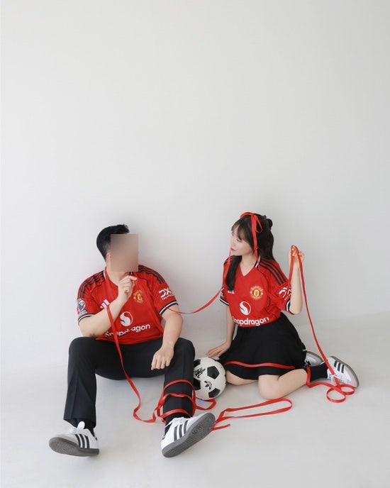 웨딩촬영 소품 추천 포스터 리본끈 컨페티 등