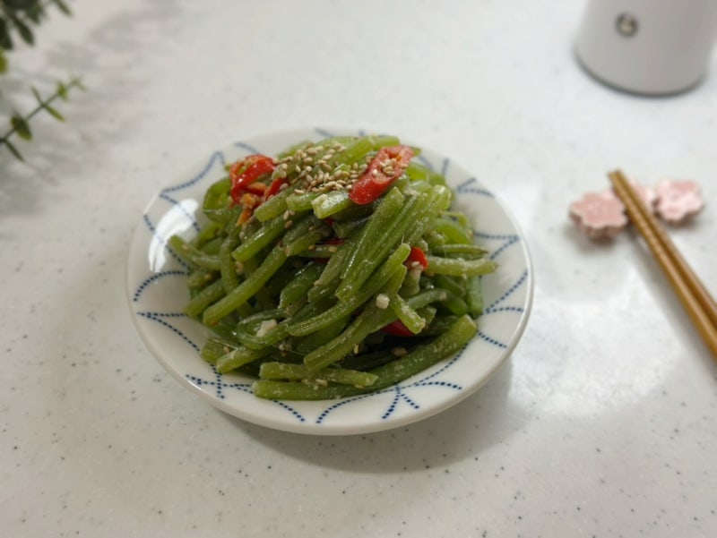 고구마 줄기 들깨 볶음 레시피 여름 제철 밑반찬 고구마순 볶음 만들기