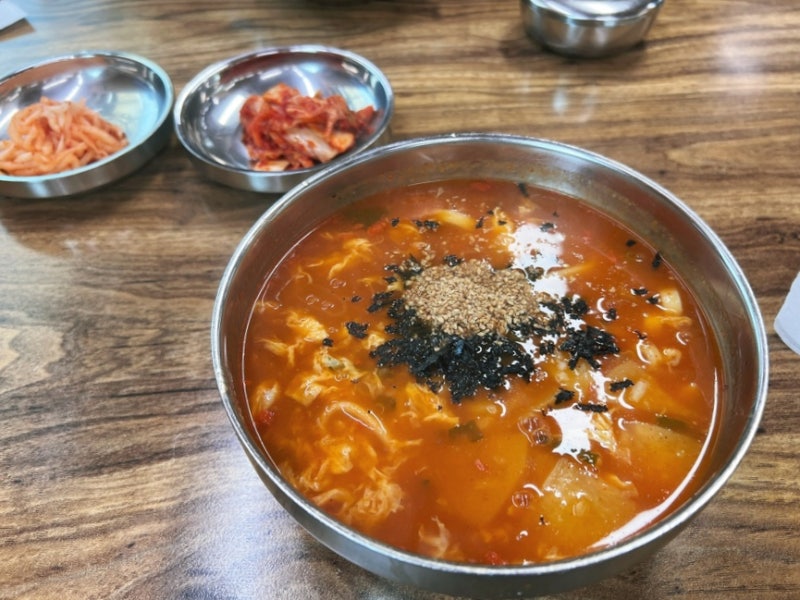 속초 장칼국수 맛집 한성칼국수, 구수하고 얼큰한 장칼국수에 공기밥 필수!