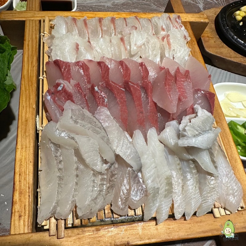 부산 광안리 맛집 오징어랑해물이랑 모듬회 매운탕 현지인 추천