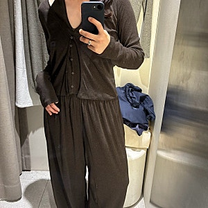 [ZARA] 자라 가을 신상, 미쳐버린 니트 셋업! 자라 하렘팬츠와 홀터넥 니트 나시의 조합 미쳤다....