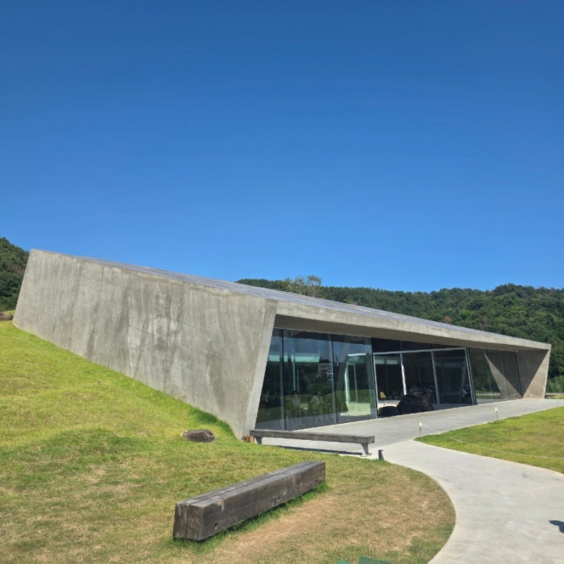마산 구산면 카페 기운상자 뷰는 좋은데 전체적으로 아쉽기도