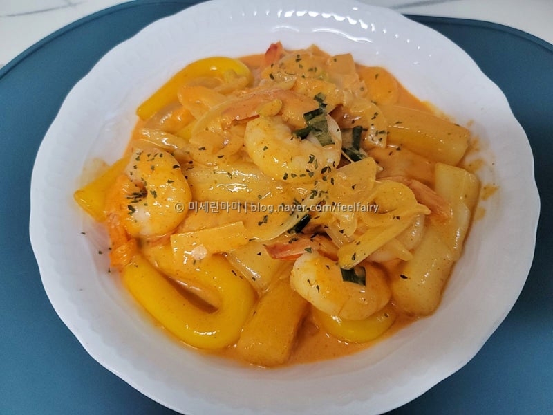 분모자 로제 떡볶이 레시피, 뉴진면에 새우까지 넣었더니 훨씬 맛있어요! 아이가 좋아한 꾸....