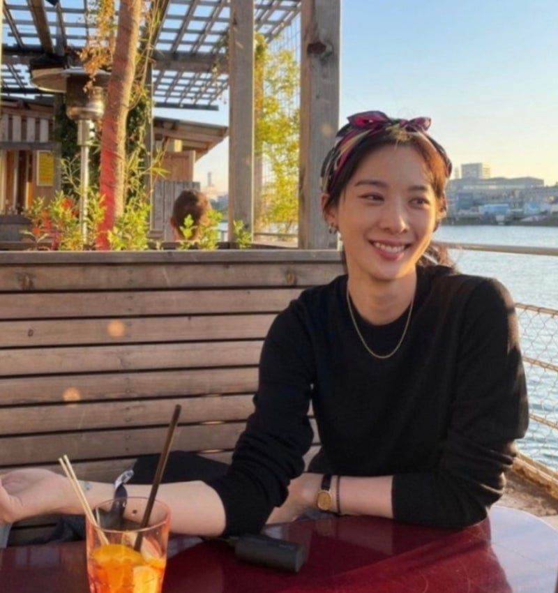 "50년이 지나도 이 분위기" 이청아가 아끼는 빈티지 시계 두 점 정보