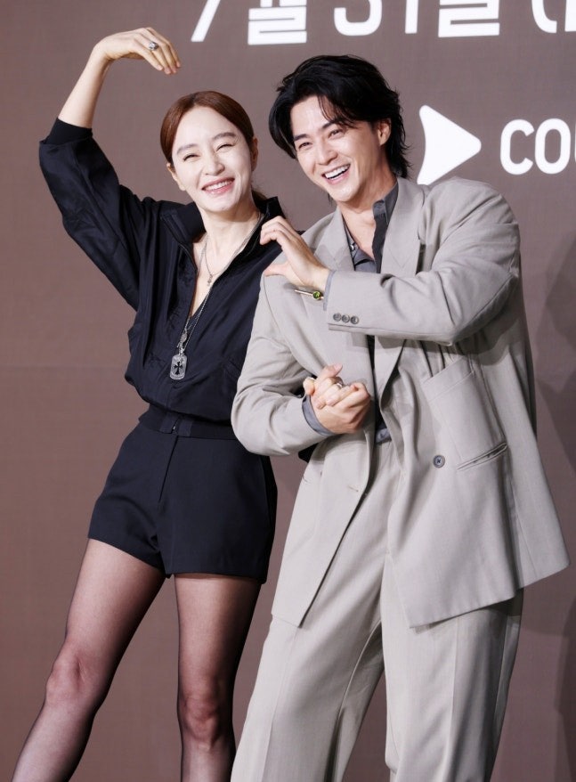 김지훈, 김혜수·조여정과 모두 찰떡 케미…“둘 다 잘 어울린다”