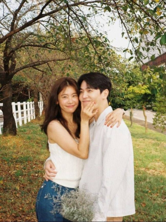 <b>이동하</b>, 소진과 <b>초절약 결혼</b> 비하인드…웨딩드레스 30만원대