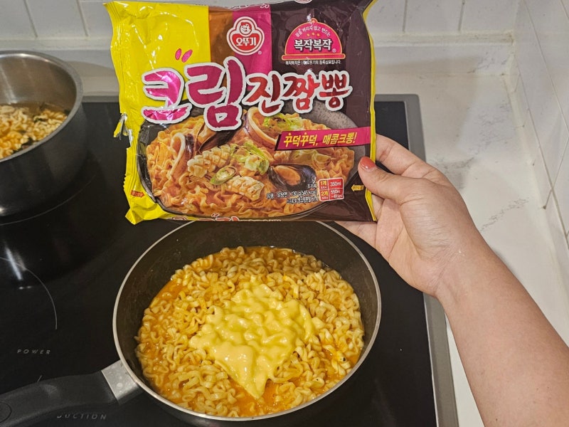 맵찔이도 즐겨먹는 오뚜기 크림진짬뽕 후기