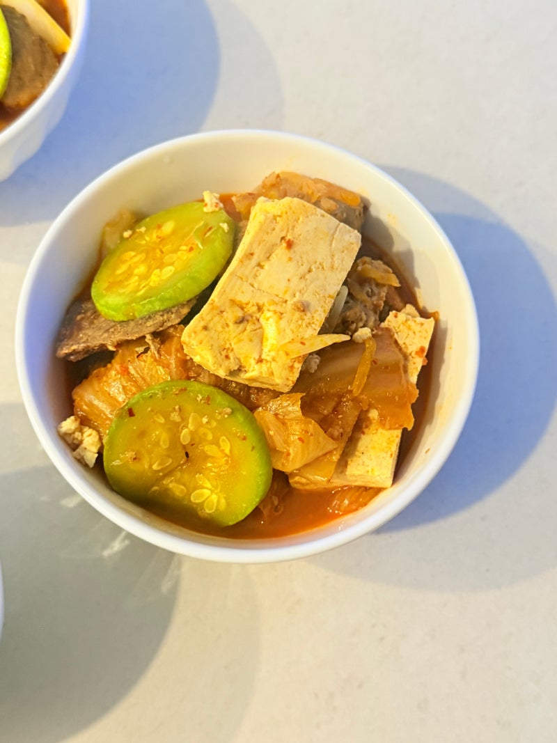 돼지목살 김치찌개 끓이는법 초간단 집밥 레시피