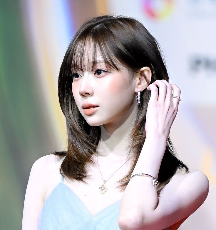 거지존 뻗치는 머리 고민 해결! 수내역 미용실에서 완성한 윈터 중단발 레이어드컷 실물 후....
