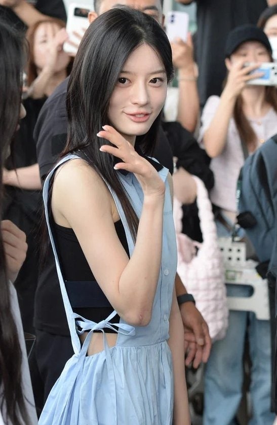 아일릿 민주 공항 사진 한 장에 인터넷이 뒤집힌 이유, "왜 하필 이 별명이"