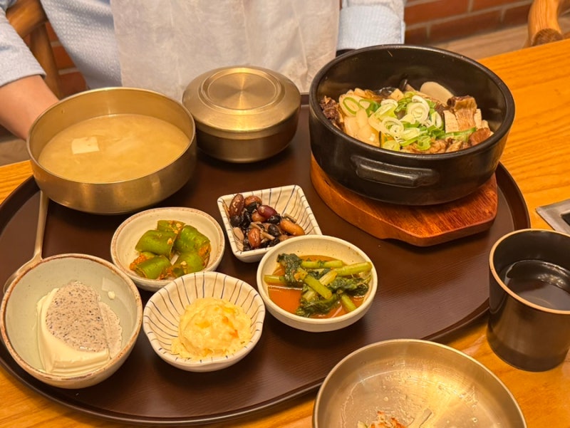 광화문 한식집 | 룸있는 고기구이 반상 맛집, 광화문석갈비 디타워