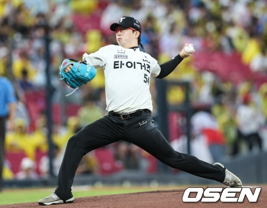 "KIA <b>양현종</b> <b>194승</b> 해냈다 김도영 35호포 이의리 158km까지 분위기 달라....