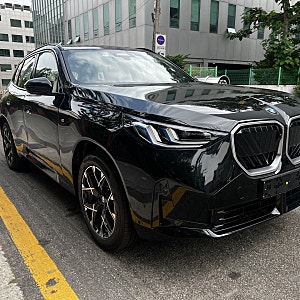 BMW X3 20i M Spt P2 블랙 사파이어 | “포스 넘치는 블랙, 지금이 딱 구매 타이밍입니다”