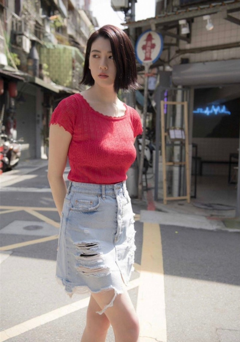 據說高允貞又高又豐滿…與成始璄傳出戀愛緋聞的藝人時尚穿搭