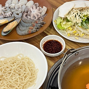 [대구] 대구과학관 근처 맛집 "버섯골현풍논공본점" - 30년 노포 달성군청 밥집 후기