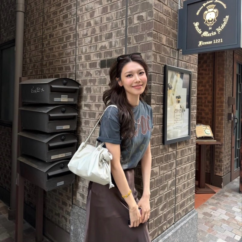 소녀시대 수영 립밤 으로 완성하는 민낯 생기 헤라립밤 센슈얼 누드밤 전색상