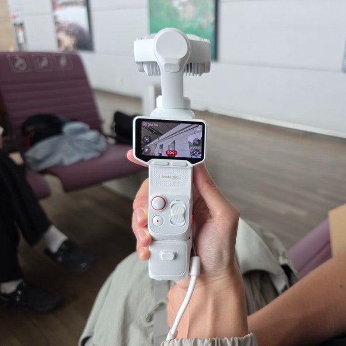 인스타360 루나울트라 스텔라화이트 플렉시케어