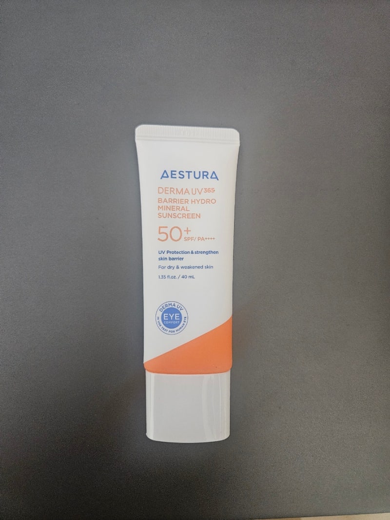 에스트라 더마UV365 장벽수분 무기자차 선크림 SPF50+ PA++++ 사용후기 리뷰