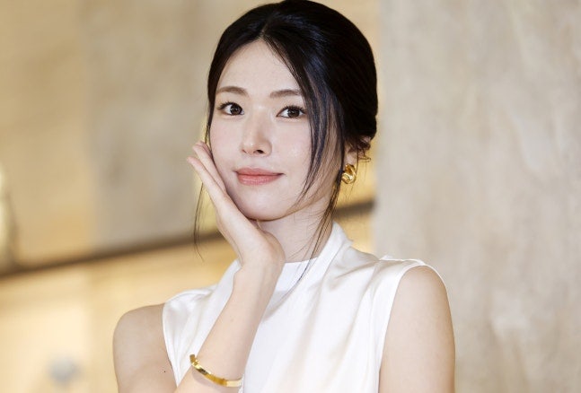 “선조 탓 않되 행동이 중요” 김구 증손자 김용만, 배우 하영에게 남긴 말의 의미