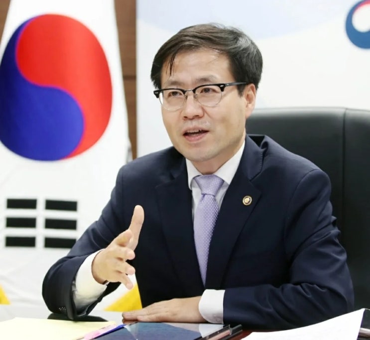 <b>여한구</b> 통상본부장 직권면직, 대미협상 중 <b>전격</b> 교체
