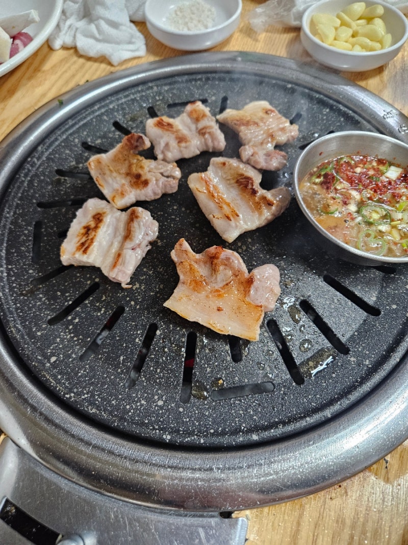 대구 달서구 본리동 달서시장 맛집[돈우몰이왕소금구이]