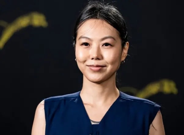 한때 너무 좋아했던 배우 김민희...엄마가 된 뒤 홍상수와 다시 선 모습을 보니 복잡하다