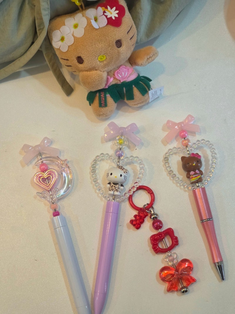 [홍대 놀거리] 슬라임부터 볼꾸·키링까지 즐기는 DIY 공방 내맘대로폰케이스 홍대점