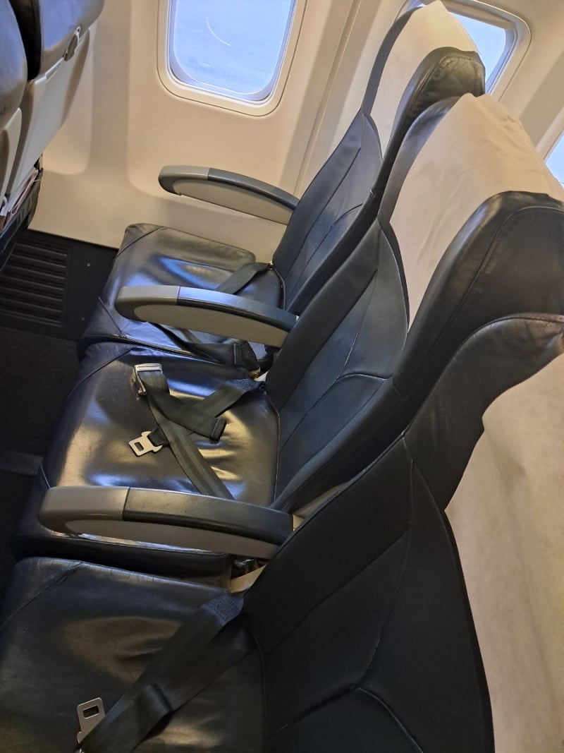 T'way Air Daegu-Jeju Flight TW811 Review