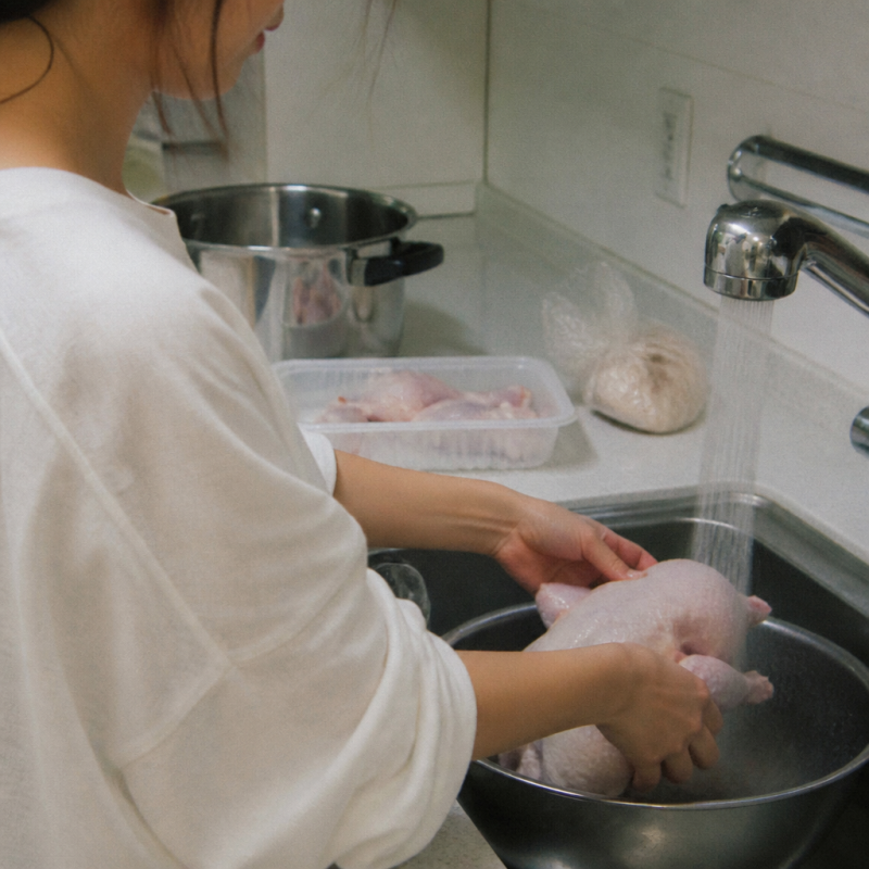 마트에서 생닭 아무거나 골라도 될까요? 신선한 닭 고르는 법과 안전하게 손질하고 익히는 ....