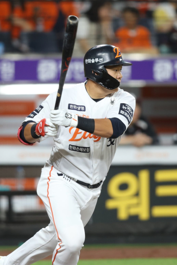 "타율 0.381 포수가 2군에?" 김경문이 찍은 한화 미래 안방마님 장규현 '허인서 자리 잡았는데 ....