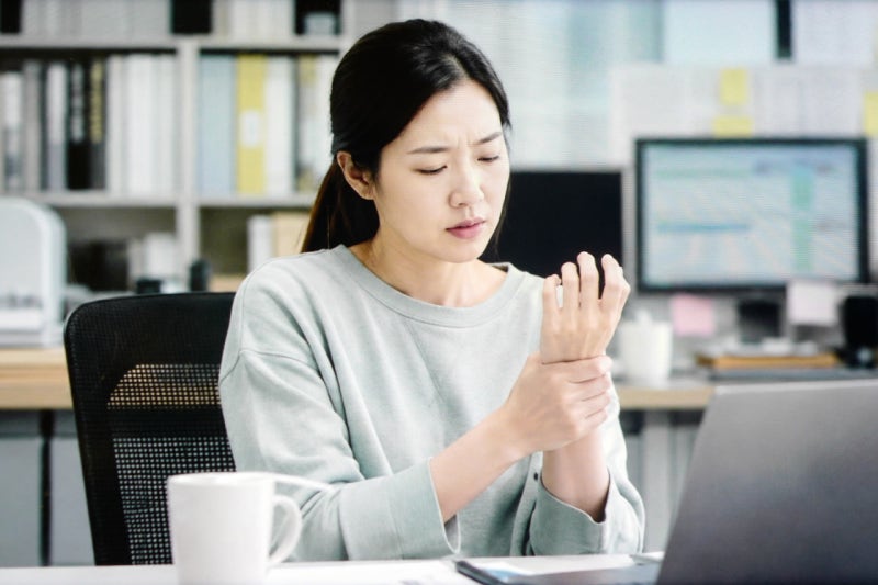 루게릭병 초기증상, 근육 떨림부터 근력 저하까지
