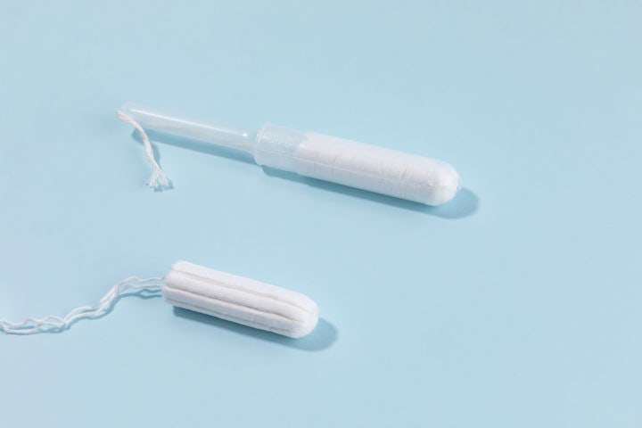 탐폰 사용법, 몇 시간마다 갈아야 할까? 8시간 넘기면 안 되는 이유